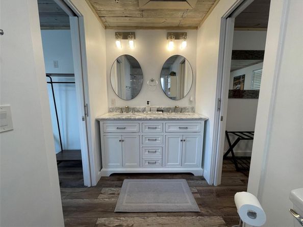 2402 Santa Rita ST, Austin TX 78702