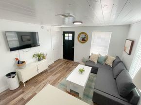 2402 Santa Rita ST, Austin TX 78702