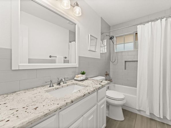 5900 Savin Hill CT, Austin TX 78739