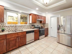 12020 Carmel Park LN, Austin TX 78727