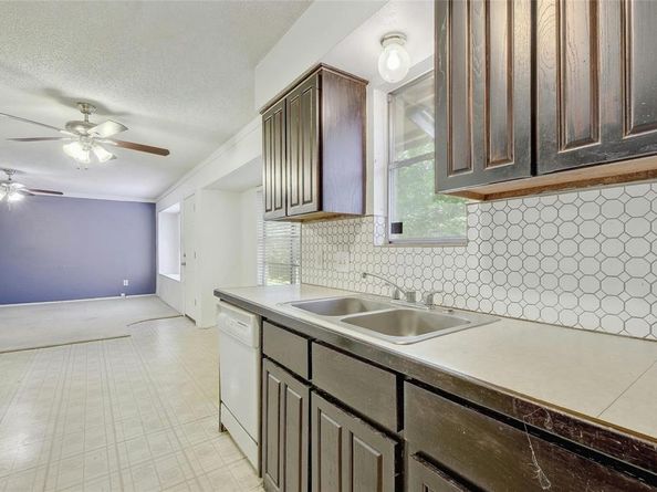 7003 Castlekeep Way, Austin TX 78745