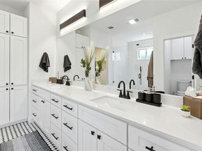 1500 Sylvan Glade RD 1A, Austin TX 78745