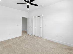 1500 Sylvan Glade RD 1A, Austin TX 78745