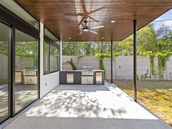 613 Clifford RD A & B, Austin TX 78745