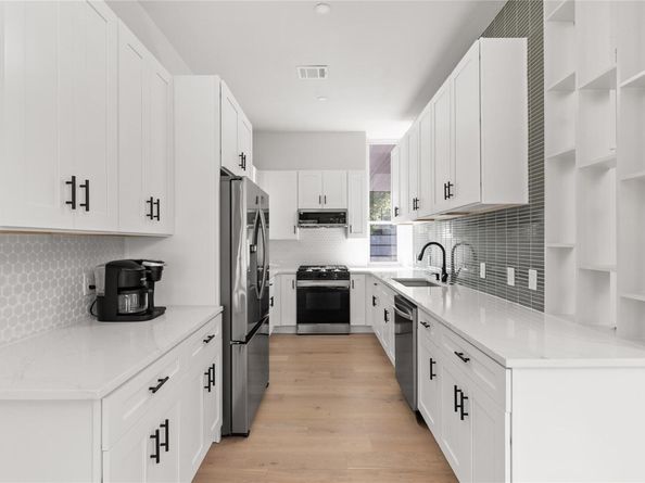 613 Clifford RD A & B, Austin TX 78745