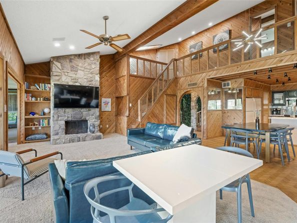 537 Venture BLVD S, Point Venture TX 78645