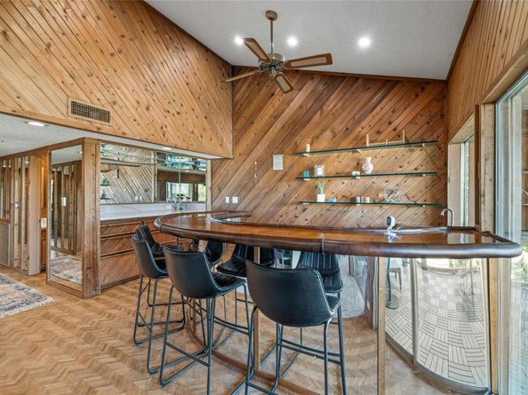 537 Venture BLVD S, Point Venture TX 78645