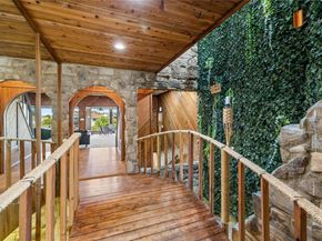 537 Venture BLVD S, Point Venture TX 78645