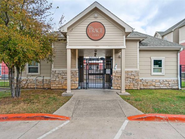 1901 Crossing PL 2302, Austin TX 78741