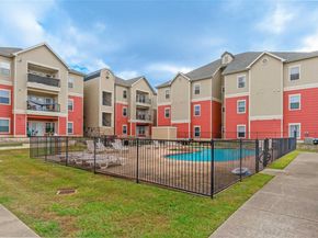 1901 Crossing PL 2302, Austin TX 78741