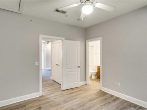 1901 Crossing PL 2302, Austin TX 78741