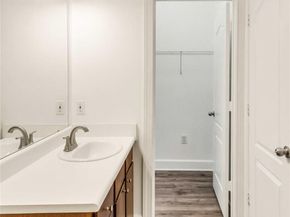 1901 Crossing PL 2302, Austin TX 78741