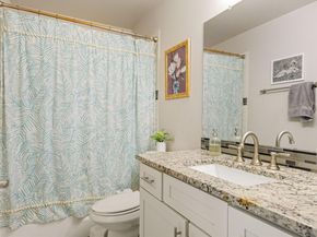 1307 E Saint Johns Ave B, Austin TX 78752