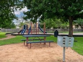 604 Belmont DR, Georgetown TX 78626