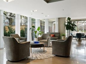 210 Lee Barton DR 517, Austin TX 78704