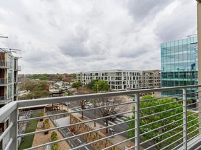 210 Lee Barton DR 517, Austin TX 78704