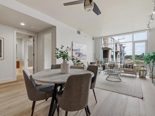 210 Lee Barton DR 517, Austin TX 78704