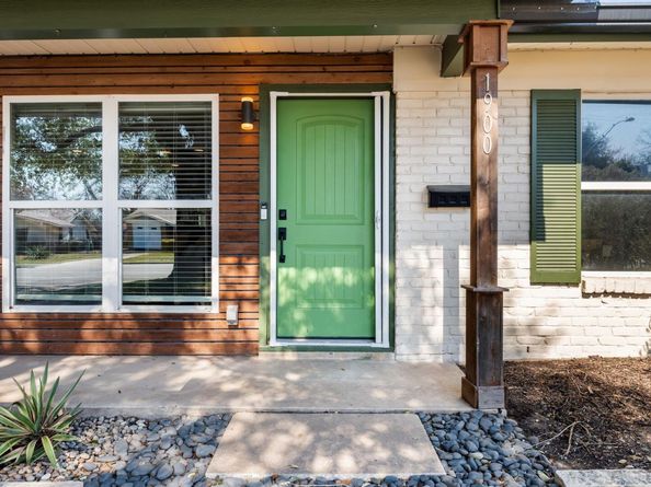 1900 Ohlen RD, Austin TX 78757