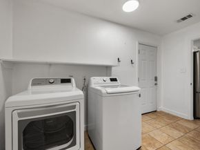 1004 Hughmont Dr, Pflugerville TX 78660