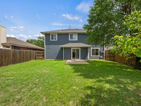 1004 Hughmont Dr, Pflugerville TX 78660