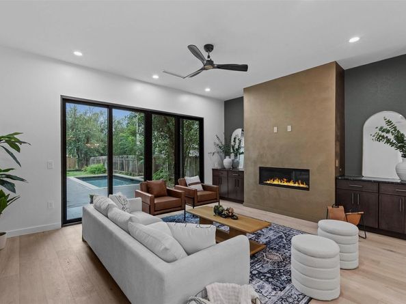 705 E 50th ST, Austin TX 78751