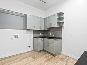 705 E 50th ST, Austin TX 78751