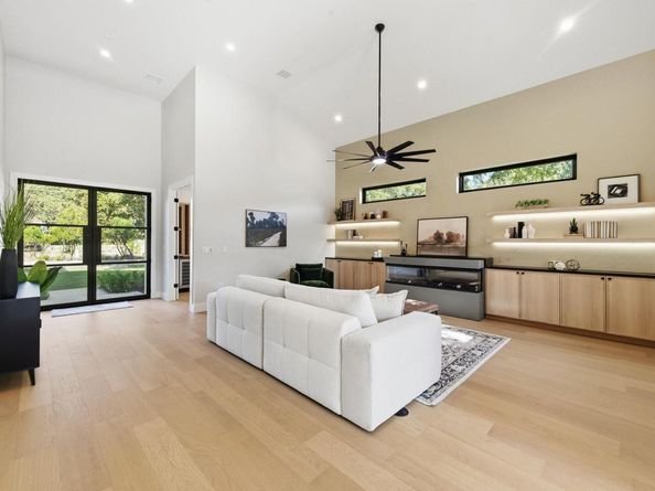 711 Kinney Ave, Austin TX 78704