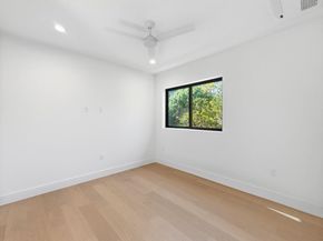 711 Kinney Ave, Austin TX 78704