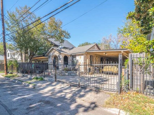 2406 Santa Maria ST, Austin TX 78702