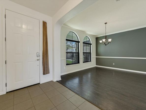 128 W Adelanta PL, Round Rock TX 78681