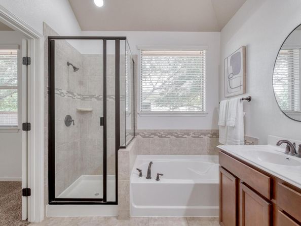 2213 Lookout Range DR, Leander TX 78641