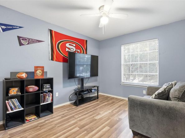 2067 Buckley LN, Round Rock TX 78664