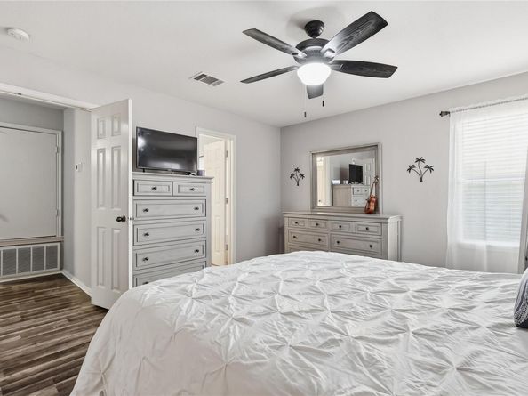 2067 Buckley LN, Round Rock TX 78664