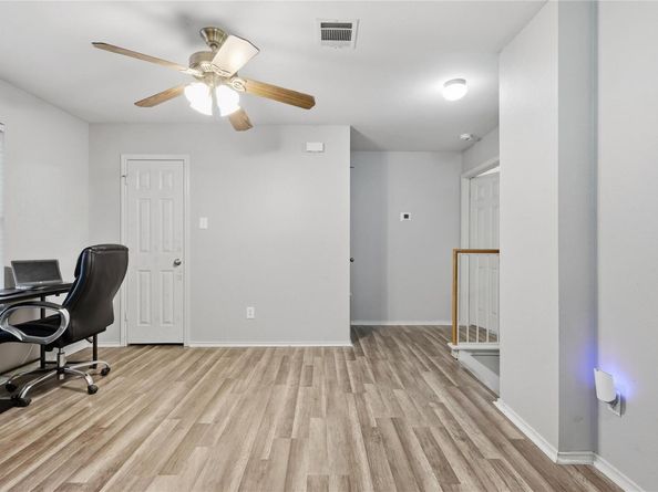 2067 Buckley LN, Round Rock TX 78664