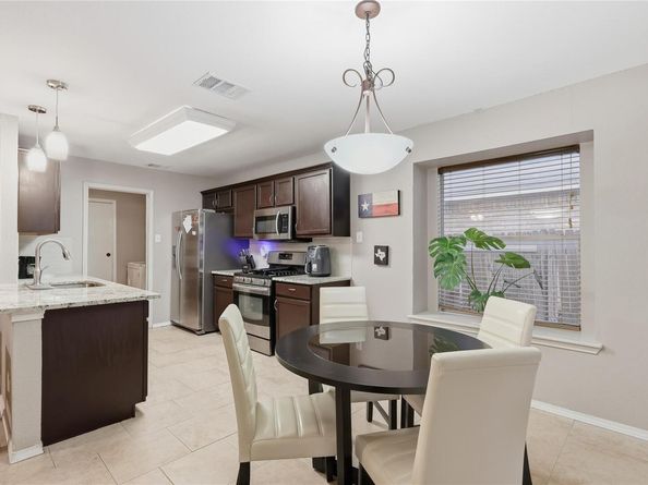 2067 Buckley LN, Round Rock TX 78664