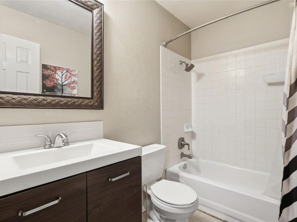 2067 Buckley LN, Round Rock TX 78664