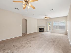 8810 Meridian Oak LN, Austin TX 78744