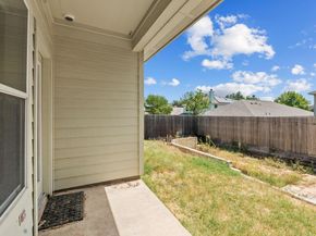 8810 Meridian Oak LN, Austin TX 78744