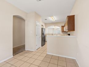 8810 Meridian Oak LN, Austin TX 78744