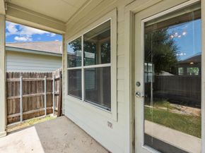 8810 Meridian Oak LN, Austin TX 78744