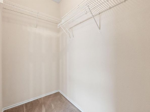 8810 Meridian Oak LN, Austin TX 78744