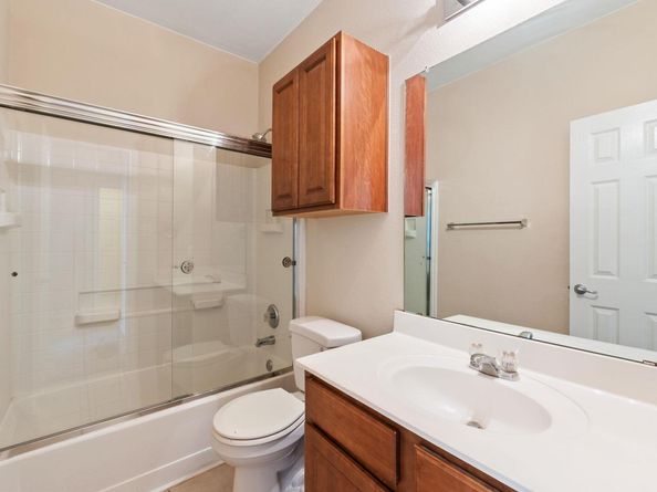 8810 Meridian Oak LN, Austin TX 78744