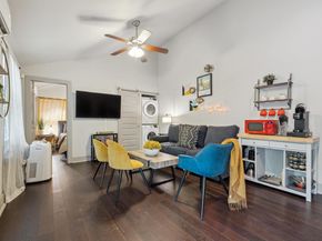 1139 1/2 Poquito ST 3, Austin TX 78702