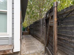 1139 1/2 Poquito ST 3, Austin TX 78702