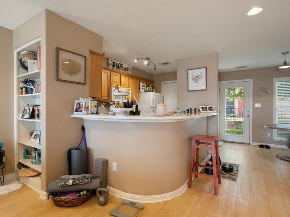 6900 E Riverside DR 12, Austin TX 78741