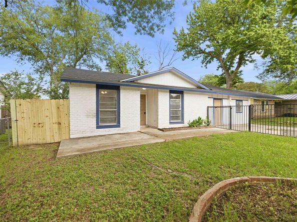 4502 Turnstone DR, Austin TX 78744