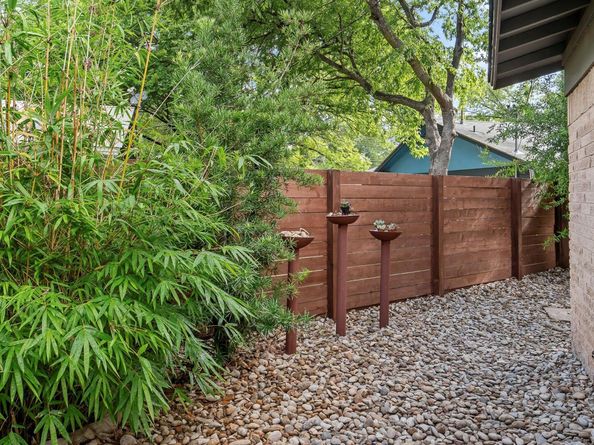 1214 Arthur Stiles RD, Austin TX 78721