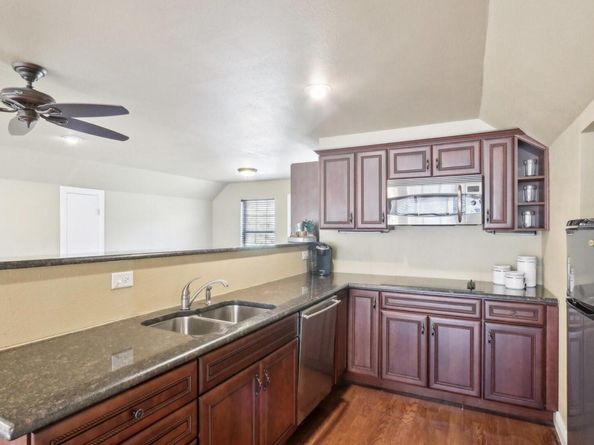 294 Logan Ranch RD, Georgetown TX 78628