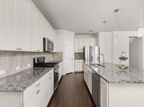 9406 Privet DR 25, Austin TX 78748