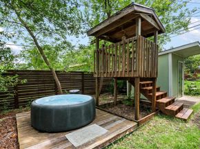 3303 Stardust DR, Austin TX 78757
